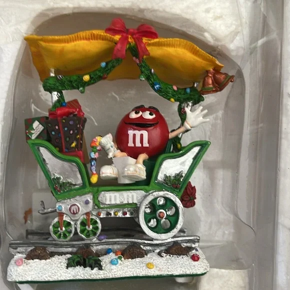 The M&M’s Holiday Express Train 
Danbury Mint - Picture 4 of 6